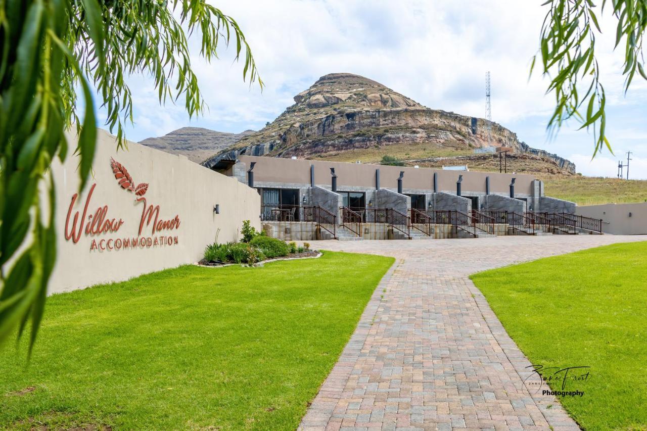 Willow Manor Clarens Exteriör bild