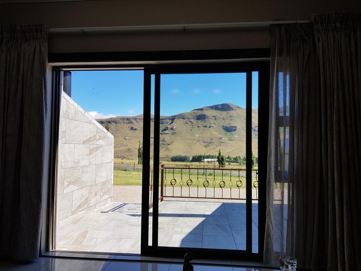 Willow Manor Clarens Exteriör bild